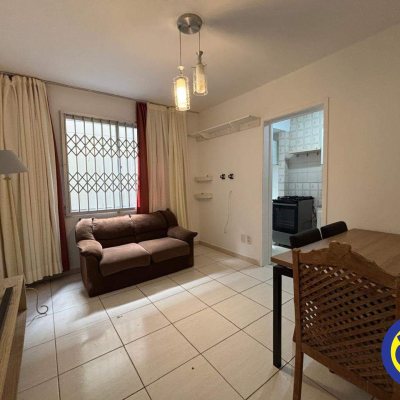 Apartamento com 46m², 1 quarto, 1 garagem, no bairro Agronômica em Florianópolis