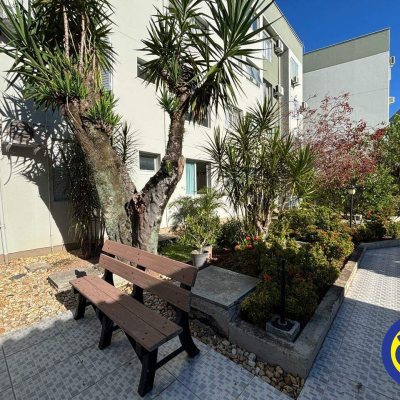 Apartamento com 46m², 1 quarto, 1 garagem, no bairro Agronômica em Florianópolis