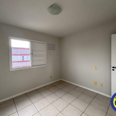 Apartamento com 85m², 3 quartos (sendo 1 suíte), 1 garagem, no bairro Trindade em Florianópolis