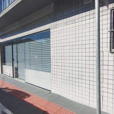 Loja com 62m², no bairro Campinas em São José