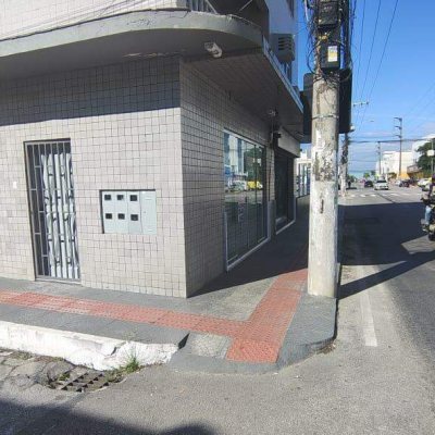 Loja com 62m², no bairro Campinas em São José