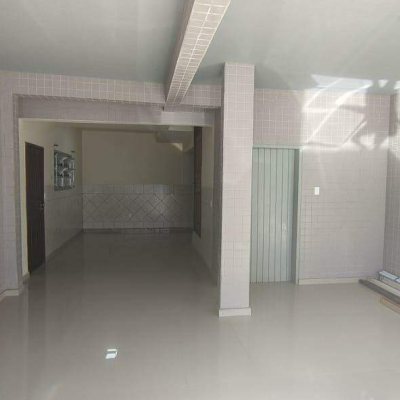 Loja com 62m², no bairro Campinas em São José