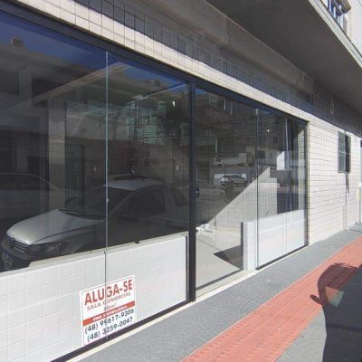Loja com 62m², no bairro Campinas em São José
