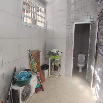 Loja com 62m², no bairro Campinas em São José