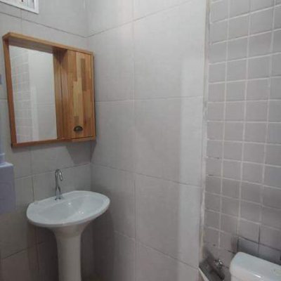 Loja com 62m², no bairro Campinas em São José