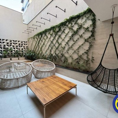 Apartamento com 69m², 2 quartos (sendo 1 suíte), 1 garagem, no bairro Centro em Florianópolis