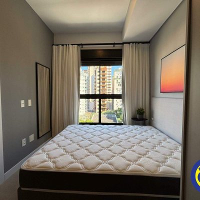 Apartamento com 31m², 1 quarto, 1 garagem, no bairro Centro em Florianópolis