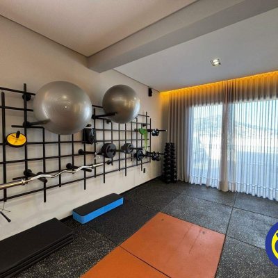 Apartamento com 31m², 1 quarto, 1 garagem, no bairro Centro em Florianópolis