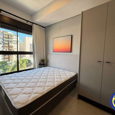 Apartamento com 31m², 1 quarto, 1 garagem, no bairro Centro em Florianópolis