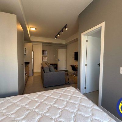 Apartamento com 31m², 1 quarto, 1 garagem, no bairro Centro em Florianópolis
