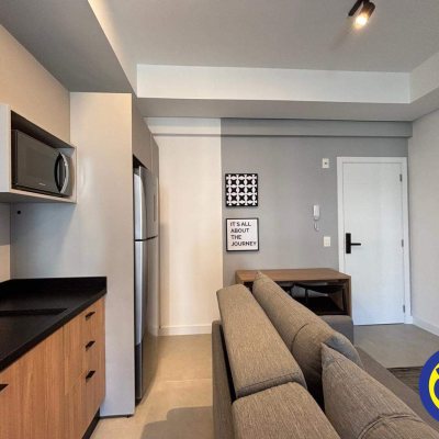 Apartamento com 31m², 1 quarto, 1 garagem, no bairro Centro em Florianópolis
