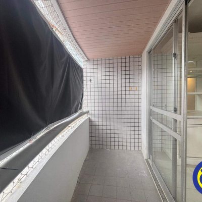 Apartamento com 113m², 3 quartos (sendo 1 suíte), 1 garagem, no bairro Centro em Florianópolis