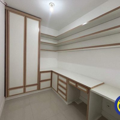 Apartamento com 113m², 3 quartos (sendo 1 suíte), 1 garagem, no bairro Centro em Florianópolis