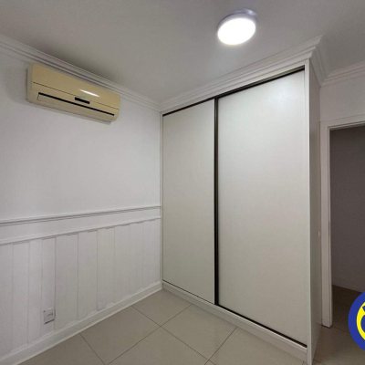 Apartamento com 113m², 3 quartos (sendo 1 suíte), 1 garagem, no bairro Centro em Florianópolis