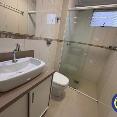 Apartamento com 113m², 3 quartos (sendo 1 suíte), 1 garagem, no bairro Centro em Florianópolis