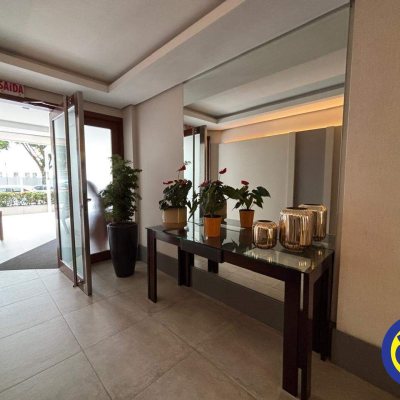 Apartamento com 113m², 3 quartos (sendo 1 suíte), 1 garagem, no bairro Centro em Florianópolis