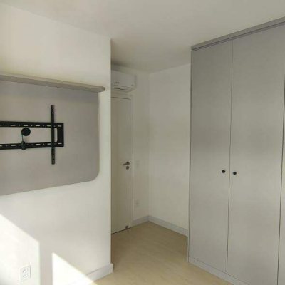 Apartamento com 79m², 2 quartos (sendo 1 suíte), 1 garagem, no bairro João Paulo em Florianópolis