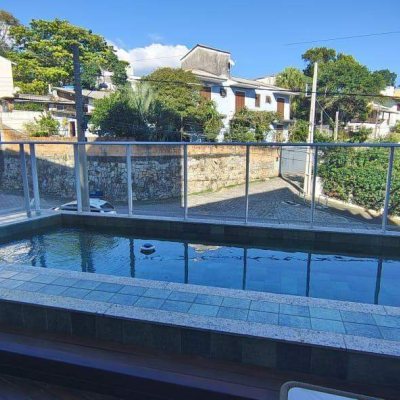 Apartamento com 79m², 2 quartos (sendo 1 suíte), 1 garagem, no bairro João Paulo em Florianópolis