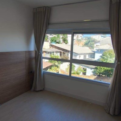 Apartamento com 79m², 2 quartos (sendo 1 suíte), 1 garagem, no bairro João Paulo em Florianópolis