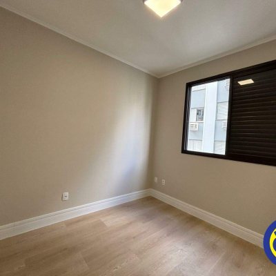 Apartamento com 63m², 2 quartos, 2 suítes, 1 garagem, no bairro Agronômica em Florianópolis