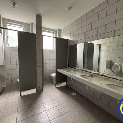 Salas/Conjuntos com 512m², 2 garagens, no bairro Canto em Florianópolis