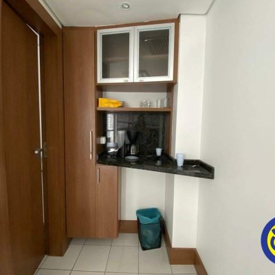 Salas/Conjuntos com 32m², 1 garagem, no bairro Centro em Florianópolis