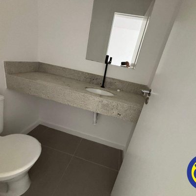 Salas/Conjuntos com 28m², 1 garagem, no bairro Saco dos Limões em Florianópolis