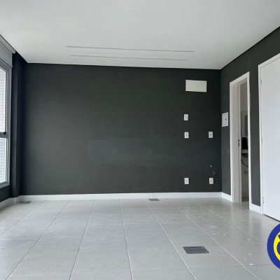 Salas/Conjuntos com 38m², 1 garagem, no bairro Trindade em Florianópolis