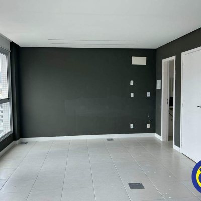 Salas/Conjuntos com 38m², 1 garagem, no bairro Trindade em Florianópolis