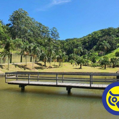 Casa com 600m², 5 quartos, 5 suítes, 10 garagens, no bairro Jardim Cidade de Florianópolis em São José