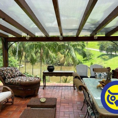 Casa com 600m², 5 quartos, 5 suítes, 10 garagens, no bairro Jardim Cidade de Florianópolis em São José