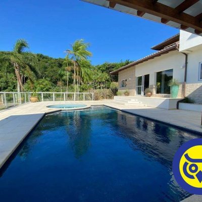 Casa com 600m², 5 quartos, 5 suítes, 10 garagens, no bairro Jardim Cidade de Florianópolis em São José