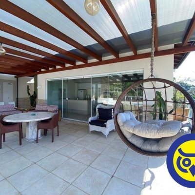 Casa com 600m², 5 quartos, 5 suítes, 10 garagens, no bairro Jardim Cidade de Florianópolis em São José