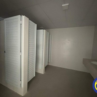 Salas/Conjuntos com 912m², 6 garagens, no bairro Trindade em Florianópolis