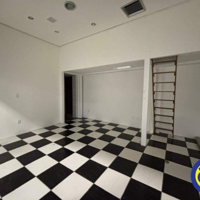 Loja com 40m², no bairro Centro em Florianópolis