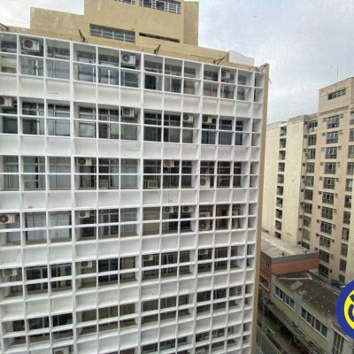 Sala com 83m², no bairro Centro em Florianópolis