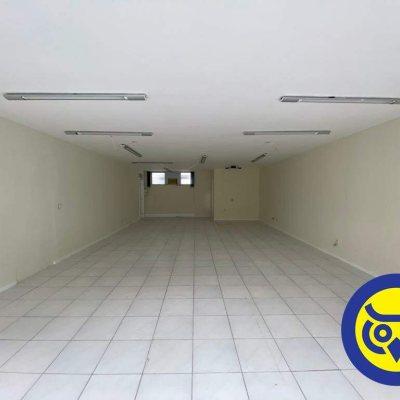 Sala com 83m², no bairro Centro em Florianópolis