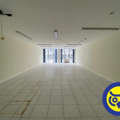 Sala com 83m², no bairro Centro em Florianópolis
