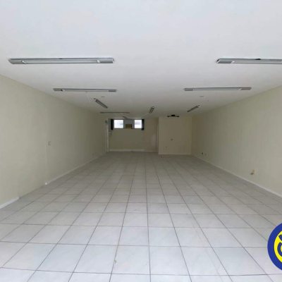 Sala com 83m², no bairro Centro em Florianópolis