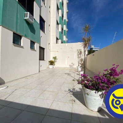 Apartamento com 76m², 2 quartos, 1 suíte, 1 garagem, no bairro Centro em Florianópolis