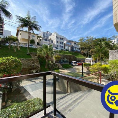 Apartamento com 76m², 2 quartos, 1 suíte, 1 garagem, no bairro Centro em Florianópolis