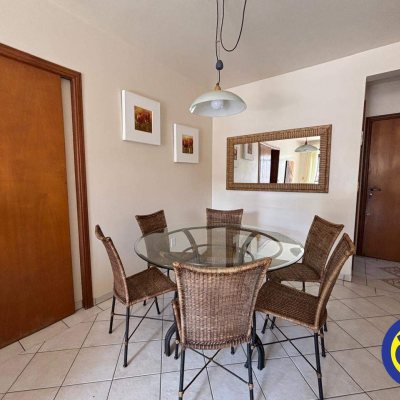 Apartamento com 76m², 2 quartos, 1 suíte, 1 garagem, no bairro Centro em Florianópolis