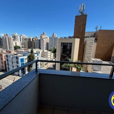 Apartamento com 116m², 4 quartos, 1 suíte, 1 garagem, no bairro Centro em Florianópolis