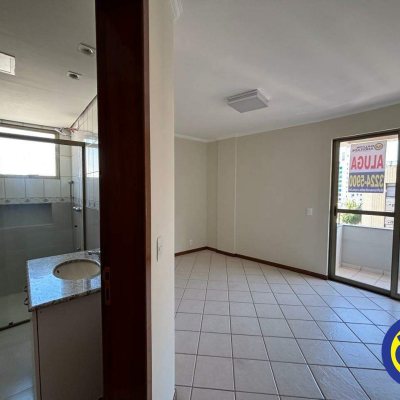 Apartamento com 116m², 4 quartos, 1 suíte, 1 garagem, no bairro Centro em Florianópolis
