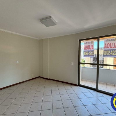 Apartamento com 116m², 4 quartos, 1 suíte, 1 garagem, no bairro Centro em Florianópolis