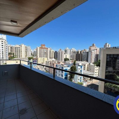 Apartamento com 116m², 4 quartos, 1 suíte, 1 garagem, no bairro Centro em Florianópolis