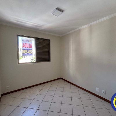 Apartamento com 116m², 4 quartos, 1 suíte, 1 garagem, no bairro Centro em Florianópolis