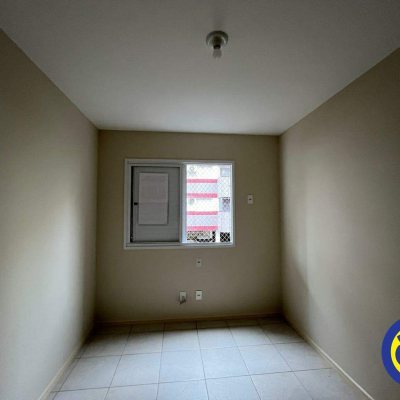 Apartamento com 80m², 2 quartos (sendo 1 suíte), 1 garagem, no bairro Trindade em Florianópolis
