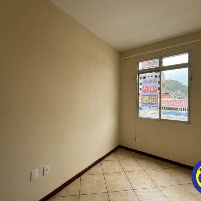Apartamento com 76m², 2 quartos, 1 garagem, no bairro Centro em Florianópolis