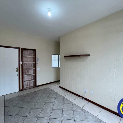 Apartamento com 76m², 2 quartos, 1 garagem, no bairro Centro em Florianópolis
